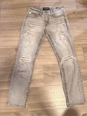 Salvage Men’s Distressed Light Gray Skinny Jeans